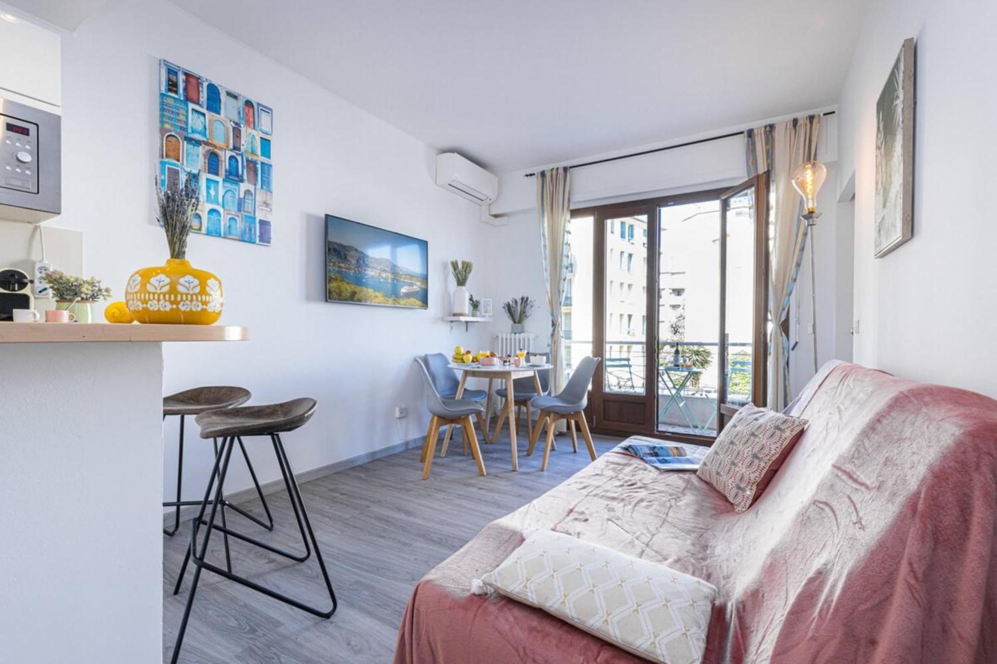 Buffa 21 - 2min From The Sea - Terrace Apartment *